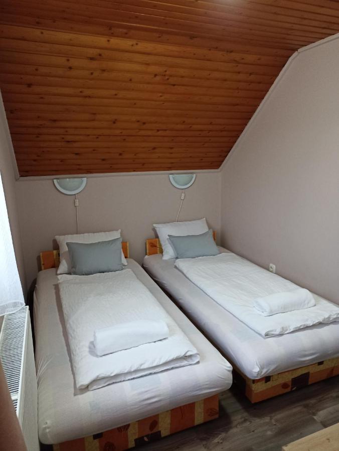 Marcell Apartman Hajduszoboszlo Exterior photo